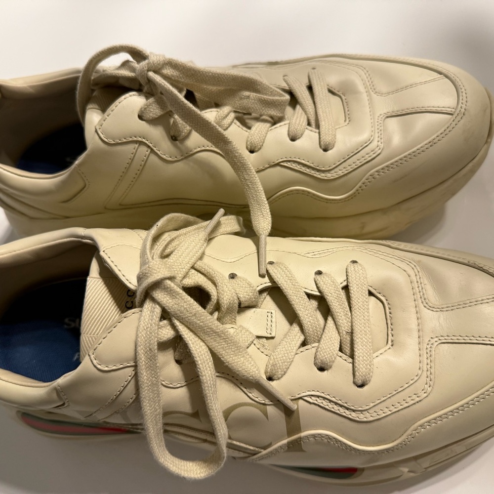 Gucci Men's Beige Sneakers